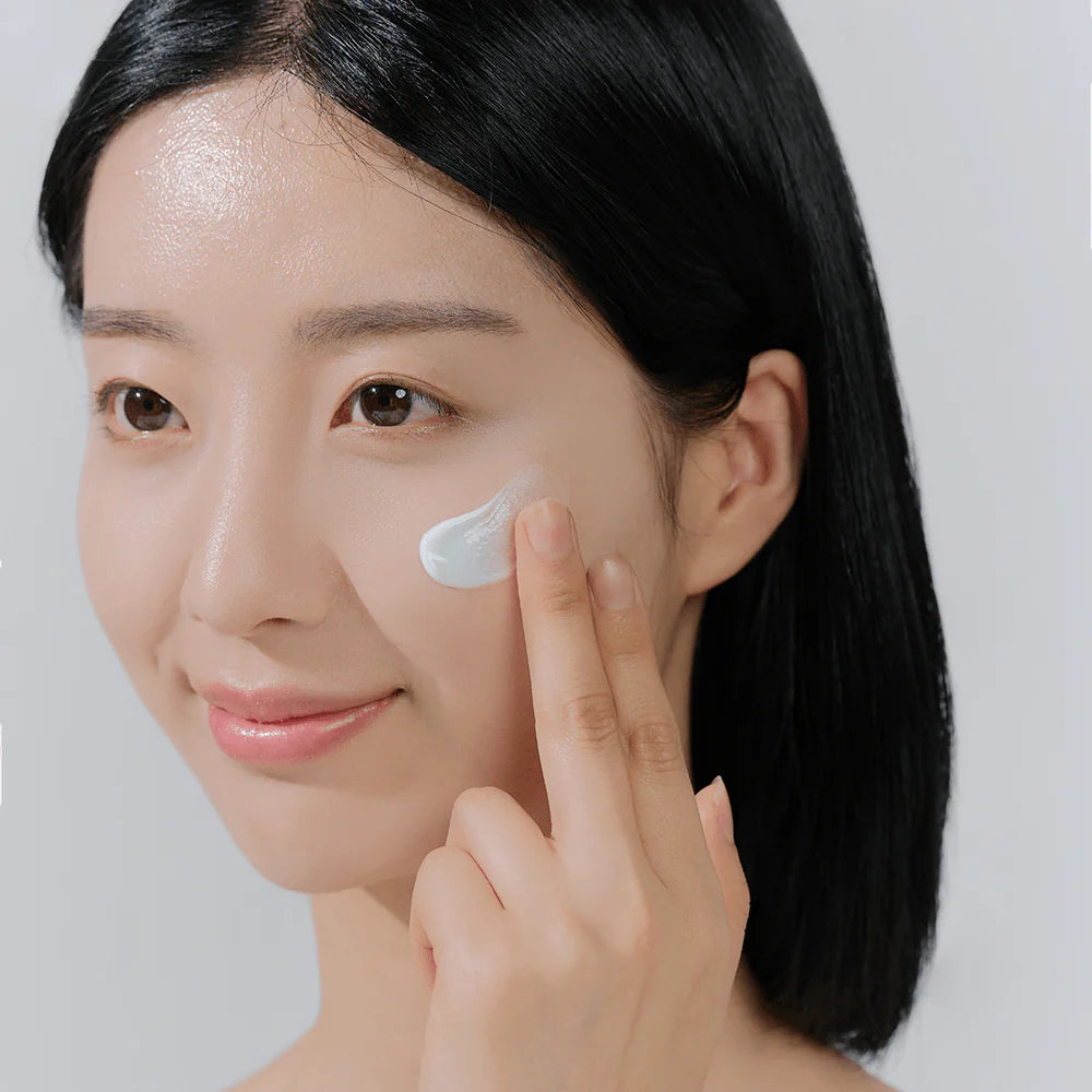 Centella - Hyalu-Cica Water-Fit Sun Serum SPF50+ - Ministry of Skin